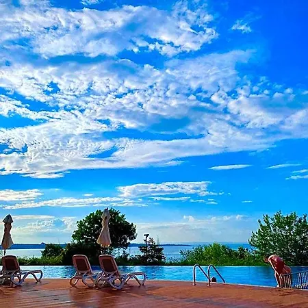 Summer Breeze Park Apartment, Santa Marina Village, Hotel Sozopol